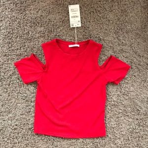 Form fitting red top from Zara